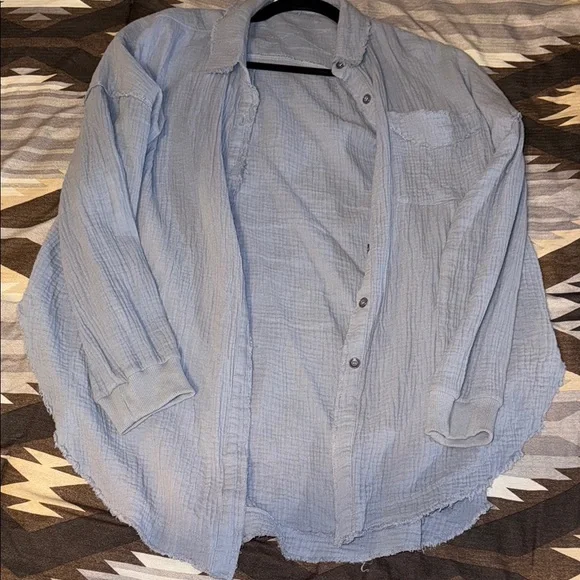 Button down - Picture 1 of 4